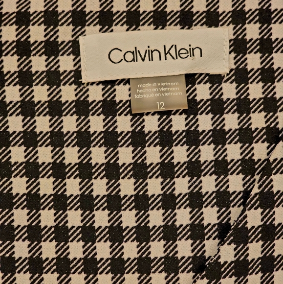 Classy Plaid Jumper - Picture 3 of 5